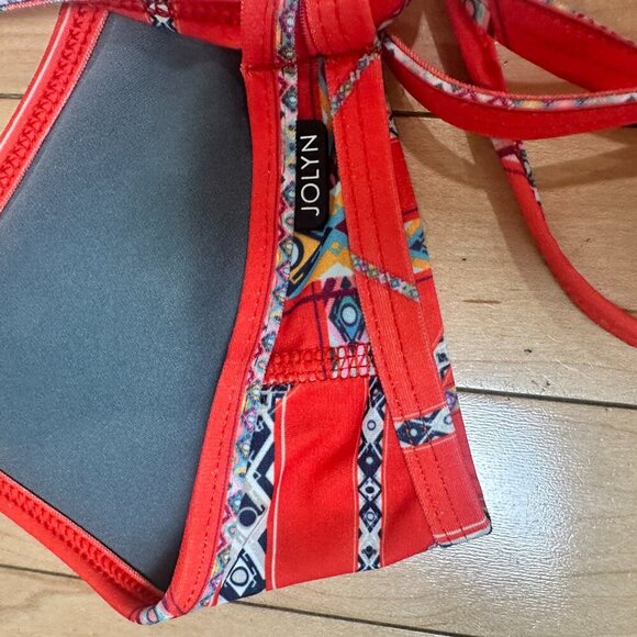 JOLYN Vent Bikini Top Swimsuit Swim Red Batik Print Size Medium - Picture 5 of 6